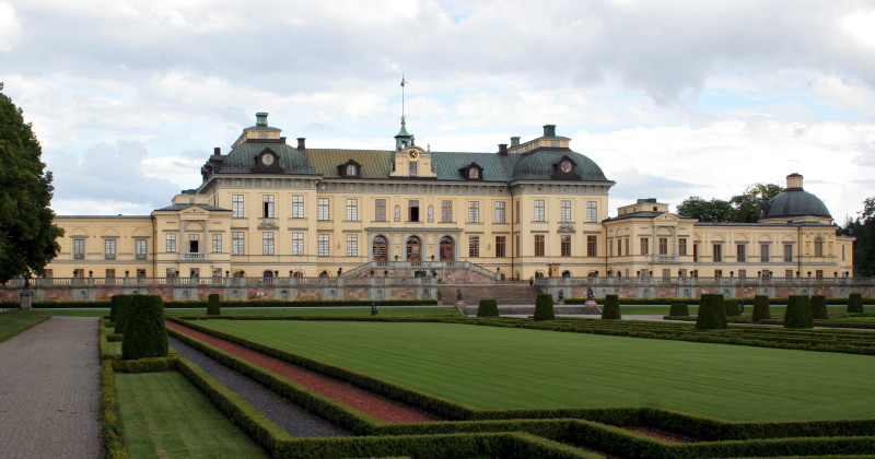Drottningholms slottsträdgård i serien "Historiska trädgårdar" i SVT Play