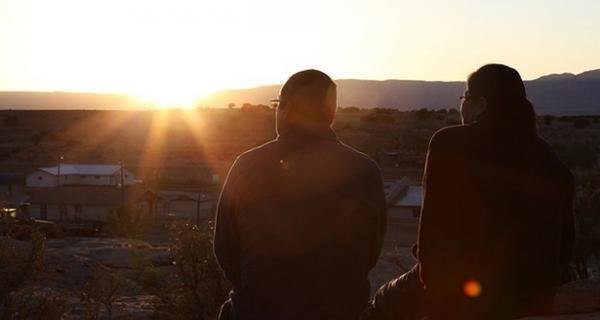 Solnedgång i dokumentären "Skyddslös under solen" i UR Play