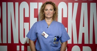 sjuksköterska i dokumentären "Psykakuten" i UR Play