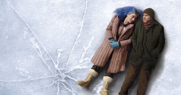 Kate Winslet och Jim Carrey i "Eternal Sunshine of the Spotless Mind" i SVT Play