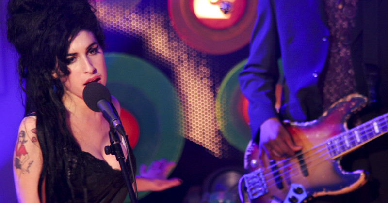 Amy Winehouse i konserten i Dingle i SVT Play