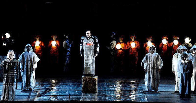 Framträdande från föreställningen "Verdi 200: Aida i Verona" i SVT Play
