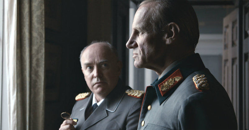 Nicholas Farrell i dramadokumentären ”Nazisternas hemliga samtal” i TV10 Play
