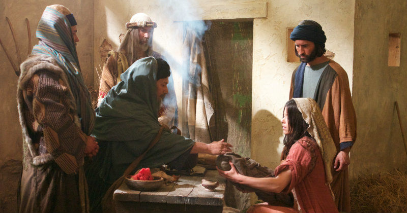 De tre vise männen hälsar på den nyfödde jesus i dokumentären "Mystiken kring Jesus" i SVT Play