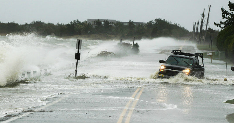 Orkanen Sandy i dokumentären "Sandy: inifrån stormens öga" i TV10 Play