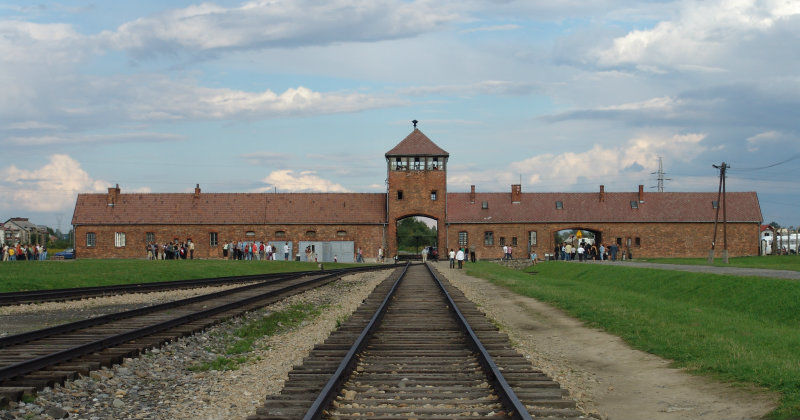 Auschwitz i dokumentären "Livet efter Auschwitz" i SVT Play