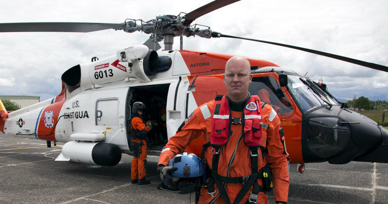 Räddningsman i serien "Coast Guard Pacific Northwest" i TV10 Play