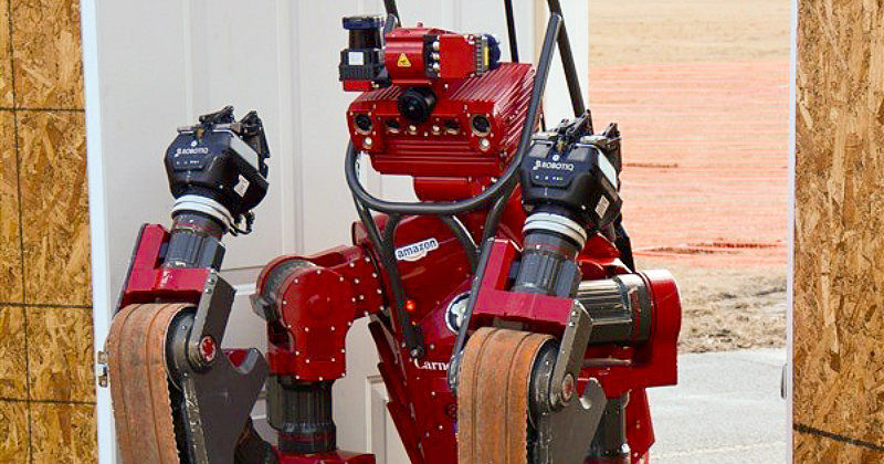 Robot i vetenskapsfilmen Robotar som räddar liv i SVT Play