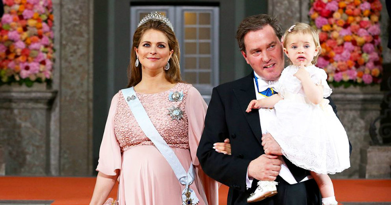 Prinsessan Madeleine med familj i "Konselj från Kungliga slottet" i SVT Play