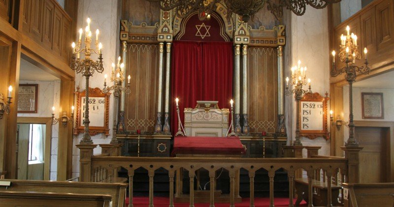 Synagogan i Norrköping i "Judisk högtid" i SVT Play