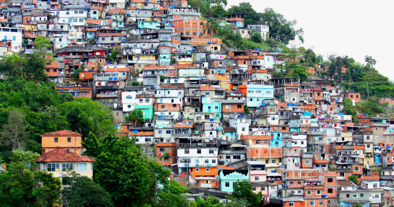 Favela i serien "Favela i Rio" i UR Play