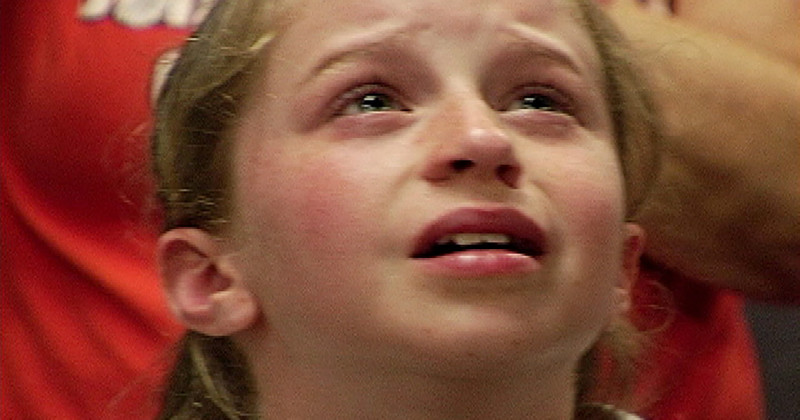 Gråtande barn i dokumentären Jesus Camp i UR Play