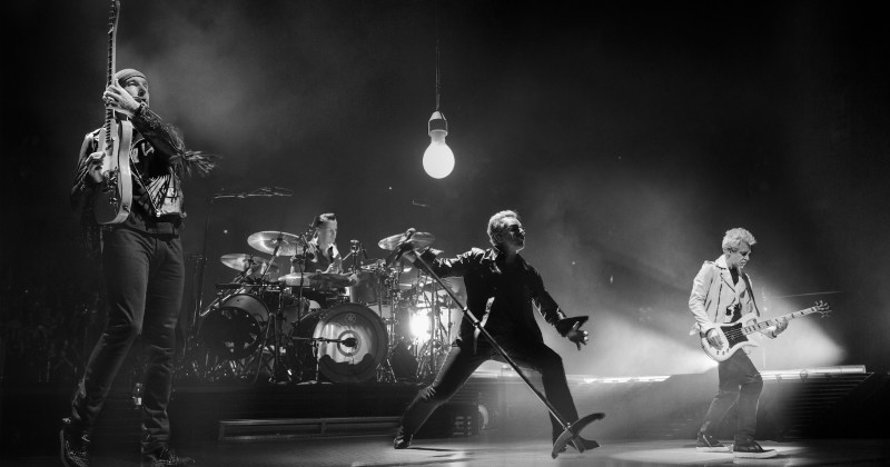 U2 live i Paris i SVT Play