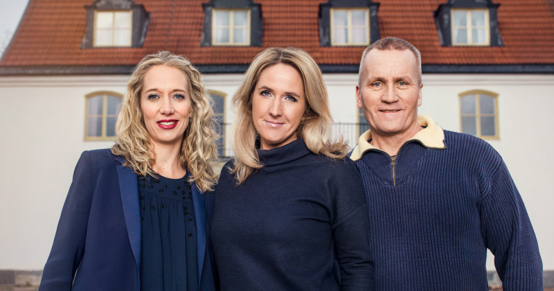 Programledare i Skilsmässohotellet i TV4 Play