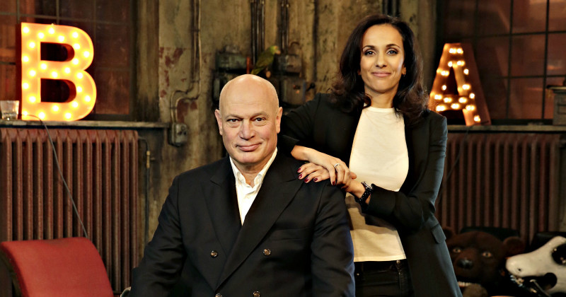 Robert Aschberg och Bathina Philipson i "Aschberg direkt" i TV3 Play