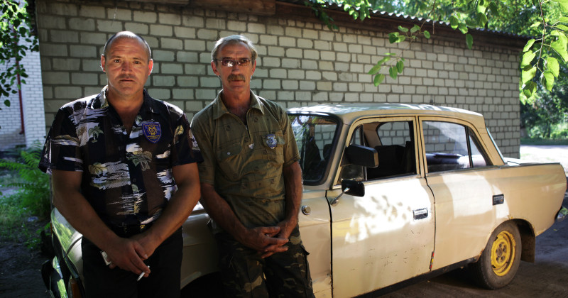 Viktor och Volodja i dokumentären "Sherifferna i Ukraina" i SVT Play