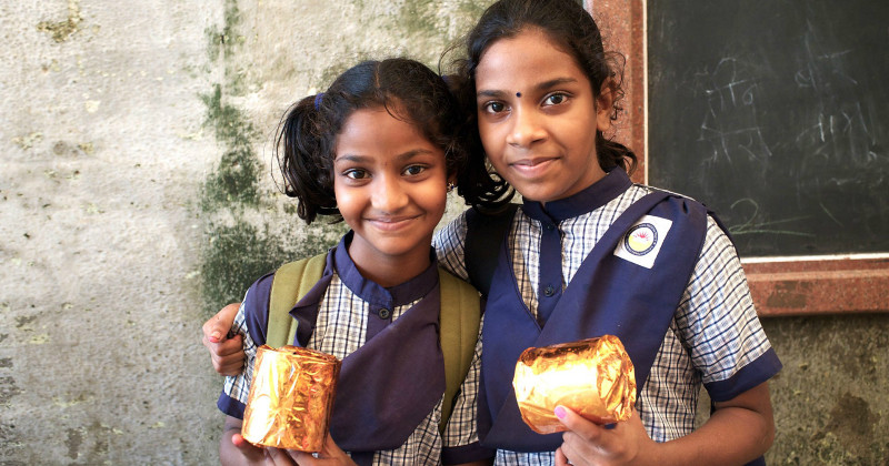 Indiska flickor i dokumentären "Mumbai High" i SVT Play