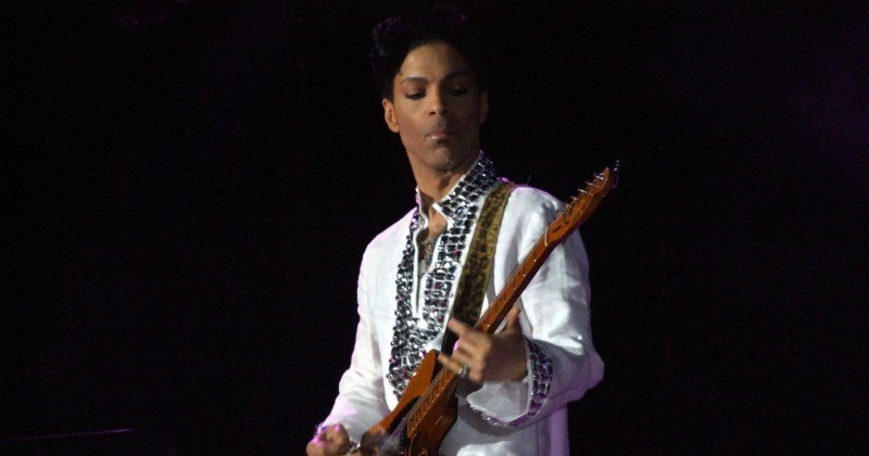 Artisten Prince i "Prince and the revolution" i SVT Play
