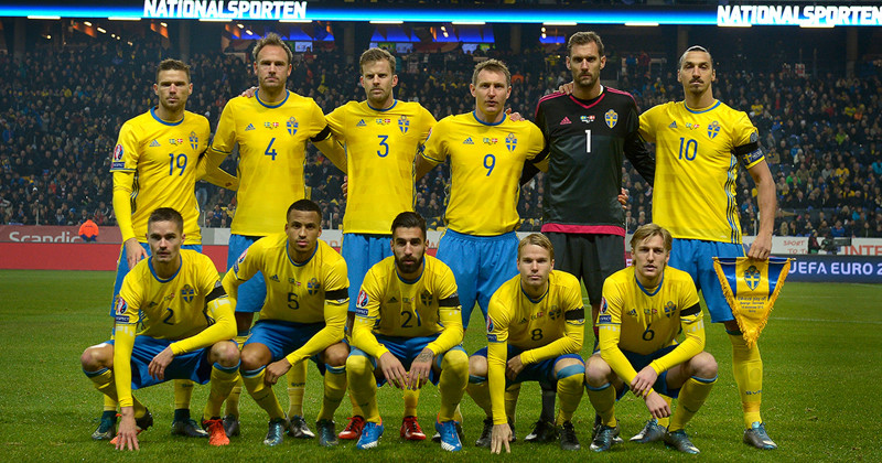 Svenska landslaget i fotboll i magasinget "Vägen till EM 2016" i TV4 Play