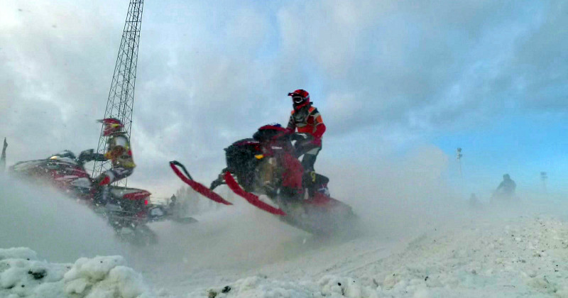 Skoteråkare i Skotergalen i SVT Play