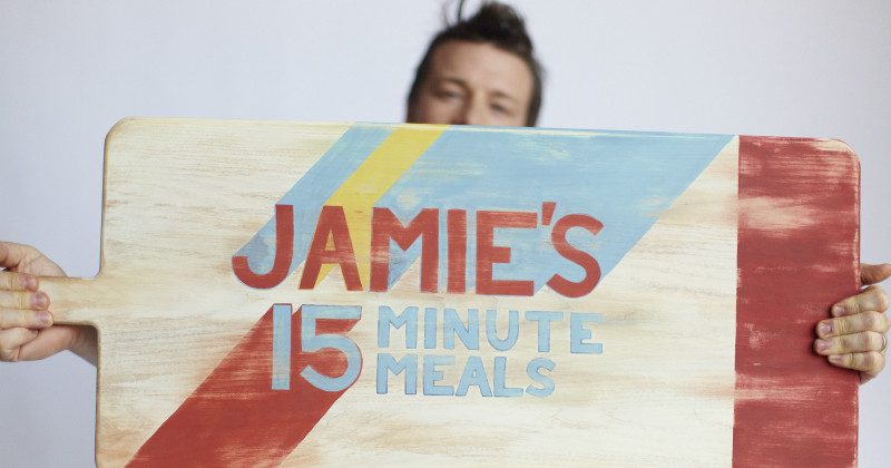 Jamie Oliver i "Jamie Oliver: middag på 15 minuter" i TV4 Play