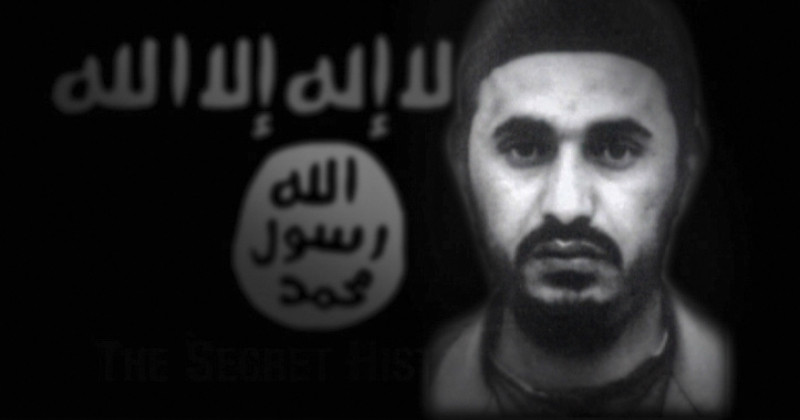 IS-soldat med IS-flagga i dokumentären Så skapades IS i SVT Play