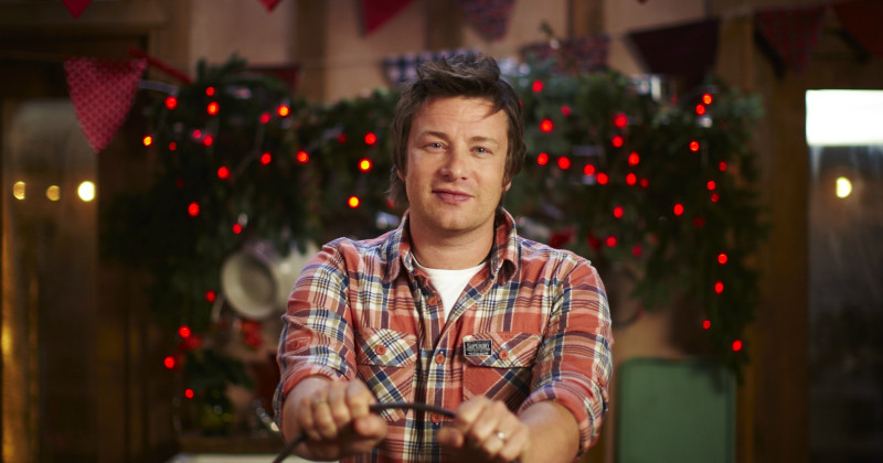 Jamie Oliver i Jamie Olivers godaste julmat i TV4 Play
