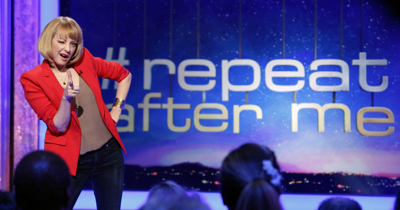 Wendi McLendon-Covey i "Repeat After Me" i TV4 Play