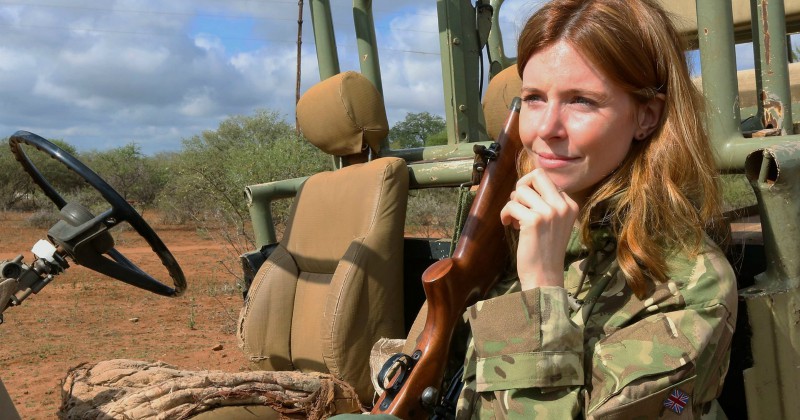 Programledare i "Safarijakt - att döda som hobby" i SVT Play