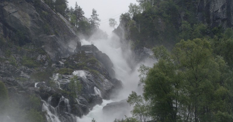 Låtefoss i Min natur i SVT Play