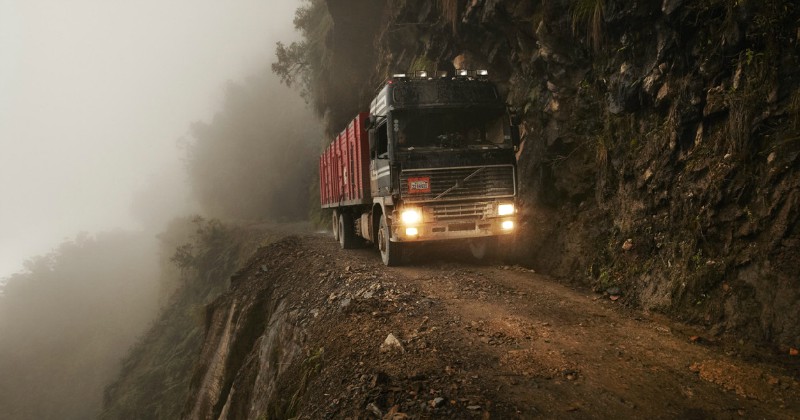 Ice Road Truckers Deadliest Roads i TV10 Play Viafree