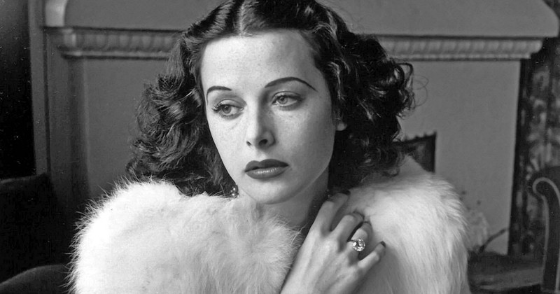Hedy Lamarr - filmstjärna och uppfinnare på SVT Play