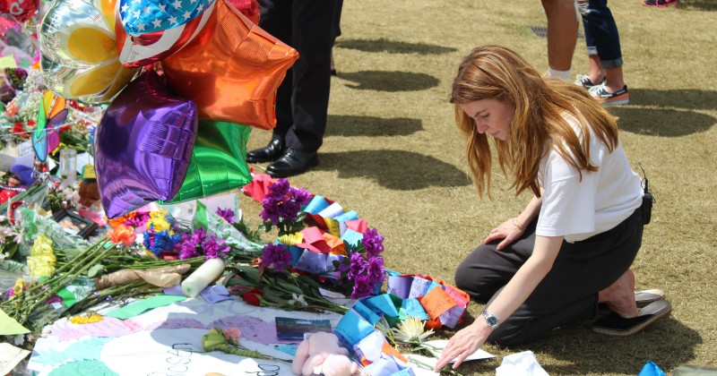Stacey Dooley: Massakern i Orlando på SVT Play