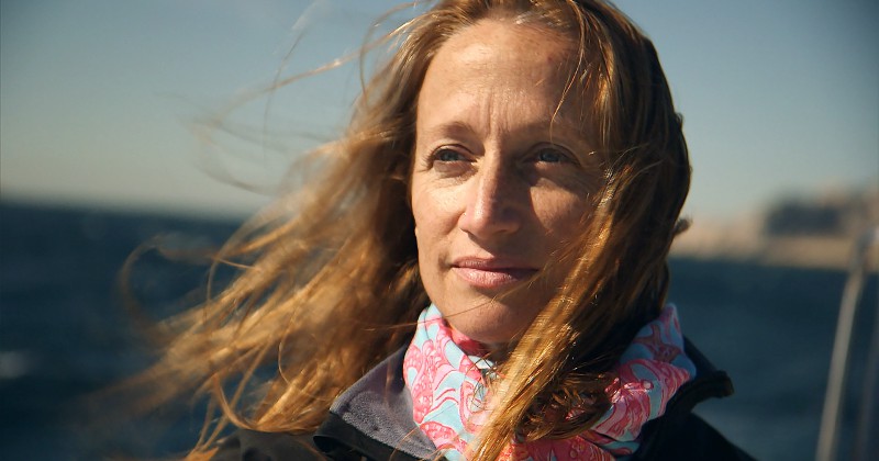 Ut i världen med Céline Cousteau på UR Play