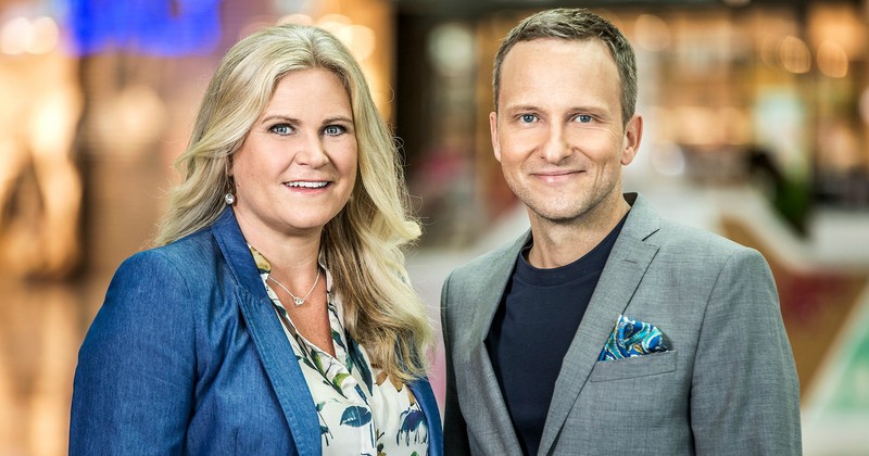 Programledare i "EU-val 2019: Toppkandidaterna" på SVT Play
