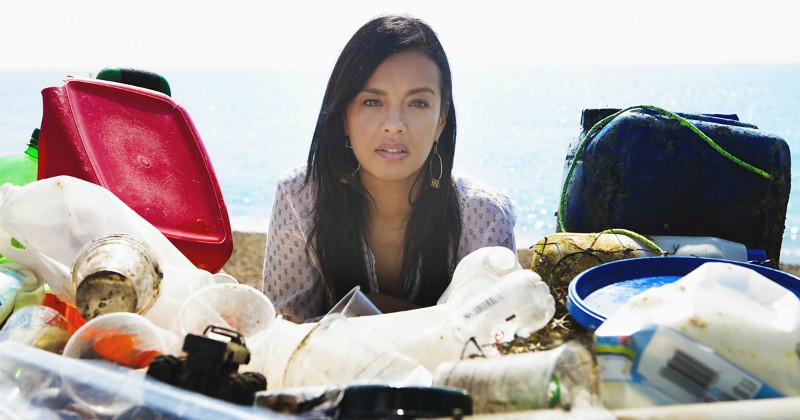 Världens hav drunknar i plast på TV4 Play