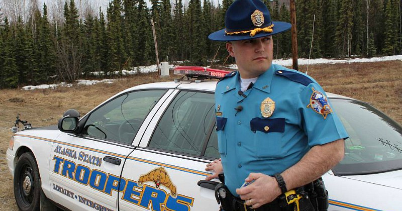 Polis i Alaska State Troopers på TV10 Play