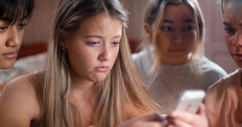 Norska ungdomar i serien Nudes på SVT Pay
