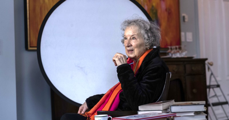 Margaret Atwood: ord, efter ord, efter ord, det är makt på SVT Play