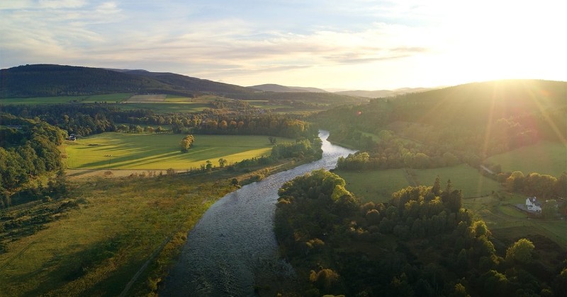 Resor längs vackra floder på Kunskapskanalen | UR Play stream
