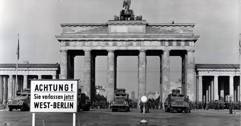 Berlinmurens uppgång och fall Kunskapskanalen | UR Play stream