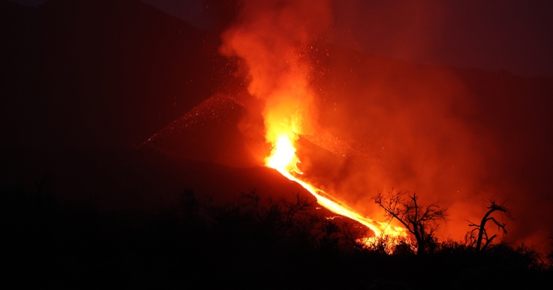 Vulkanutbrottet på La Palma på UR Play Kunskapskanalen streama